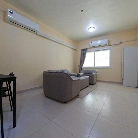 Hor Al Anz Star Residence - Home Stay Дубай Екстериор снимка