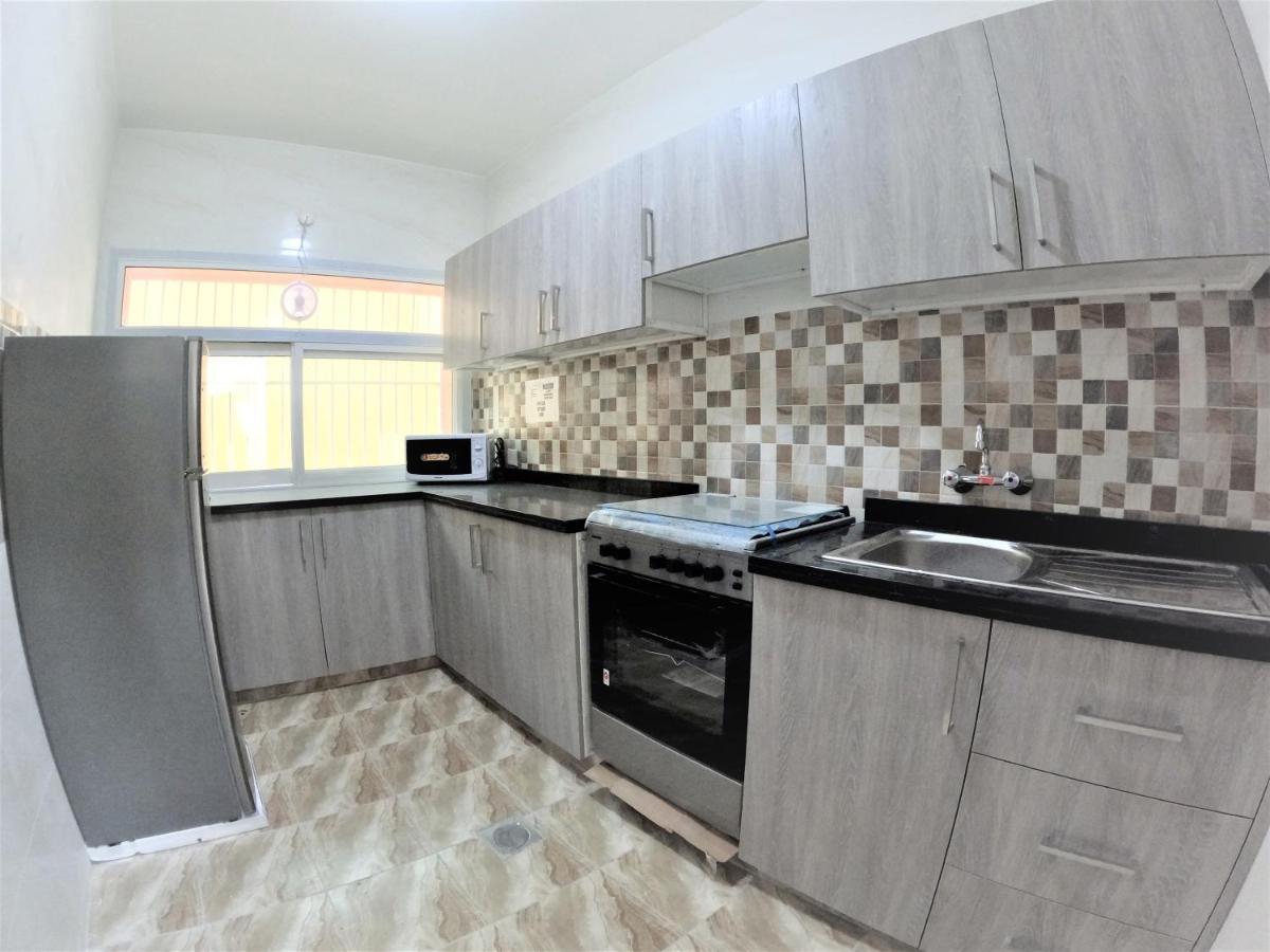 Hor Al Anz Star Residence - Home Stay Дубай Екстериор снимка